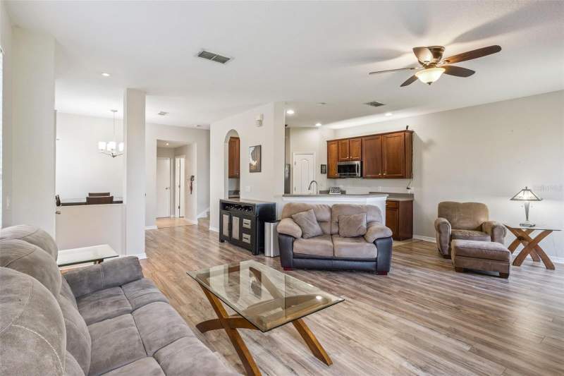 3 bedroom Condominium at 1947 ESTANCIA CIRCLE #8C, VILLAS AT ESTANCIA, KISSIMMEE — photo 3