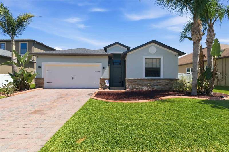 4355 SUMMER BREEZE WAY home for sale in North Point