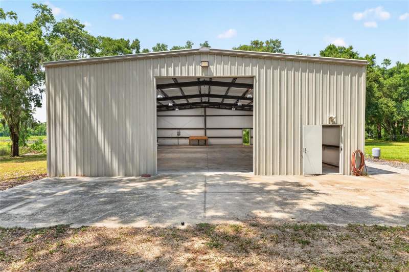 3 bedroom Single Family Residence at 12499 E Highway 25, Northshore Mdws #1A, Ocklawaha — photo 2