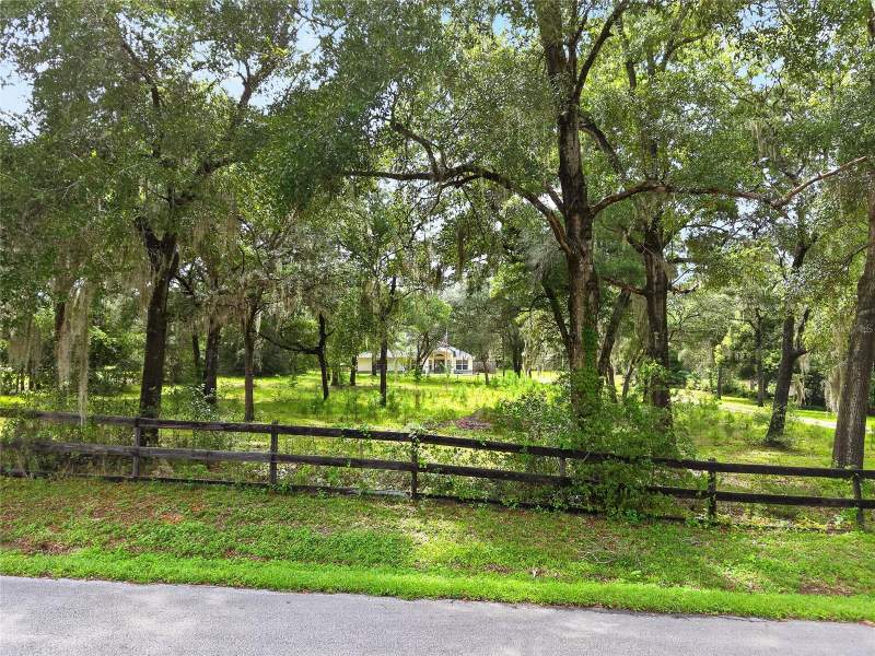 4 bedroom Single Family Residence at 7300 SW 204th Avenue, Rainbow Acres Un 03, Dunnellon — photo 5