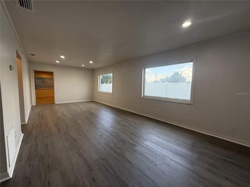 3 bedroom Half Duplex at 5171 98th Avenue, Skyview Terrace, Pinellas Park — photo 5