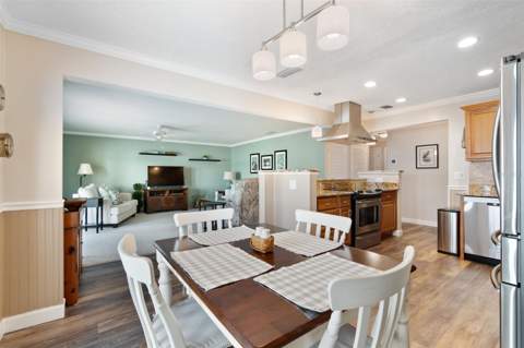 5257 Beach Drive #D, St Petersburg FL - photo 12 of 42
