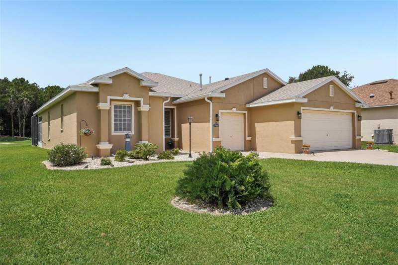 3 bedroom Single Family Residence at 1044 SW 159th Street, Summerglen Ph 04, Ocala — photo 2