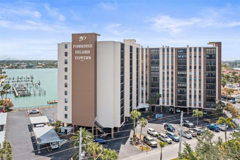 2 bedroom Condominium at 10355 Paradise Boulevard #403, Paradise Island Towers Condo, Treasure Island — photo 2