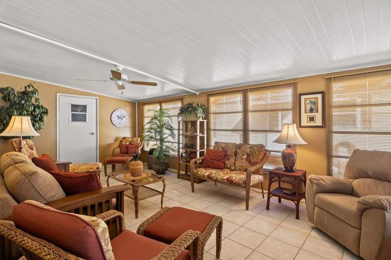 2 bedroom Manufactured Home at 6619 Westchester Drive, Lake N Golf Estates, Winter Haven — photo 4