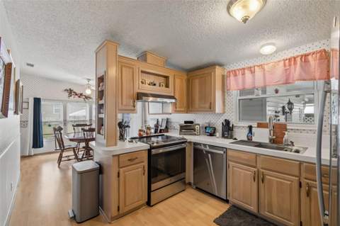 14131 Delsilver Drive, Brooksville FL - photo 13 of 34