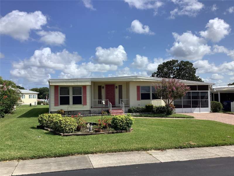 3 bedroom Mobile Home at 269 Salem Avenue #9, Lake Tarpon Mobile Home Village, Palm Harbor — photo 2
