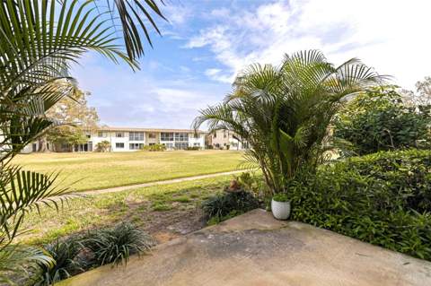4480 Overlook Drive #12, St Petersburg FL - photo 18 of 23