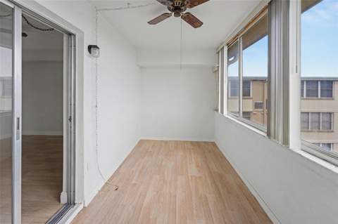 951 79th Avenue #Apt 322, St Petersburg FL - photo 16 of 36