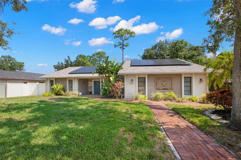 3 bedroom Single Family Residence at 1419 Indian Trail, Indian Trails, Palm Harbor — photo 3