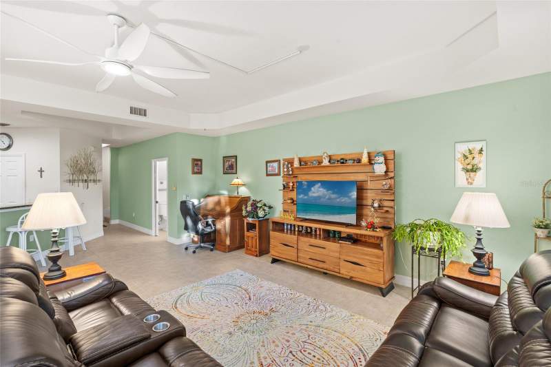 2 bedroom Townhouse at 16150 Via Solera Circle #102, Sail Harbour/Healthpark, Fort Myers — photo 5