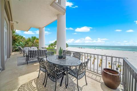 810 Eldorado Avenue, Clearwater Beach FL - photo 15 of 81
