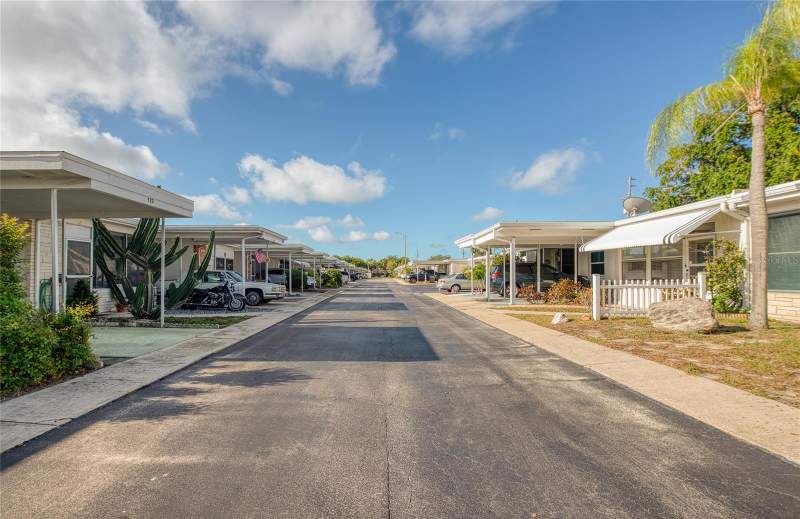 2 bedroom Villa at 13940 Anona Heights Drive #6, Harbor Crest 400 Apt, Largo — photo 5