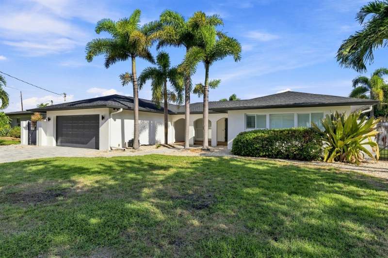4 bedroom Single Family Residence at 320 Palm Island, Island Estates Of Clearwater Unit 6-B, Clearwater Beach — photo 4