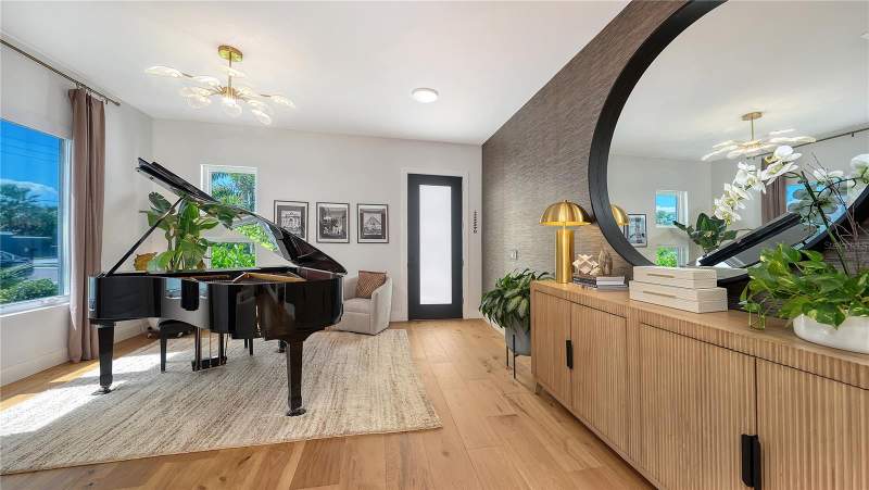 5 bedroom Single Family Residence at 4726 Rivetta Court, Rivetta Sub, Sarasota — photo 4