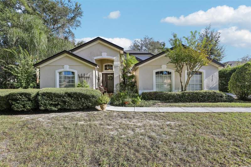 4 bedroom Single Family Residence at 6706 Bell Glade Place, The Glades On Sylvan Lake Ph 2, Sanford — photo 2