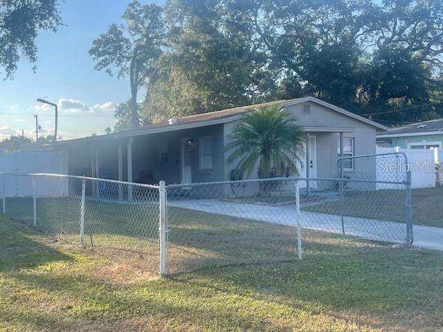 3 bedroom Single Family Residence at 4318 Berkley Drive, King'S Forest Lot 20 Block 4, Tampa — photo 3