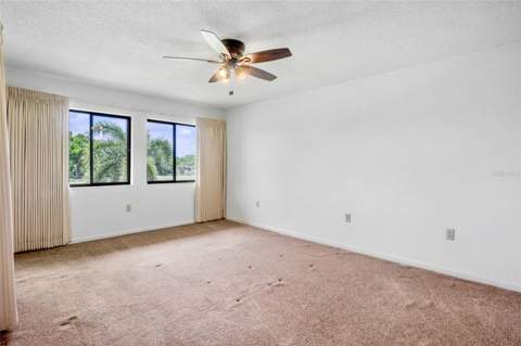 4623 Longwater Chase #112 Bldg J, Sarasota FL - photo 16 of 36