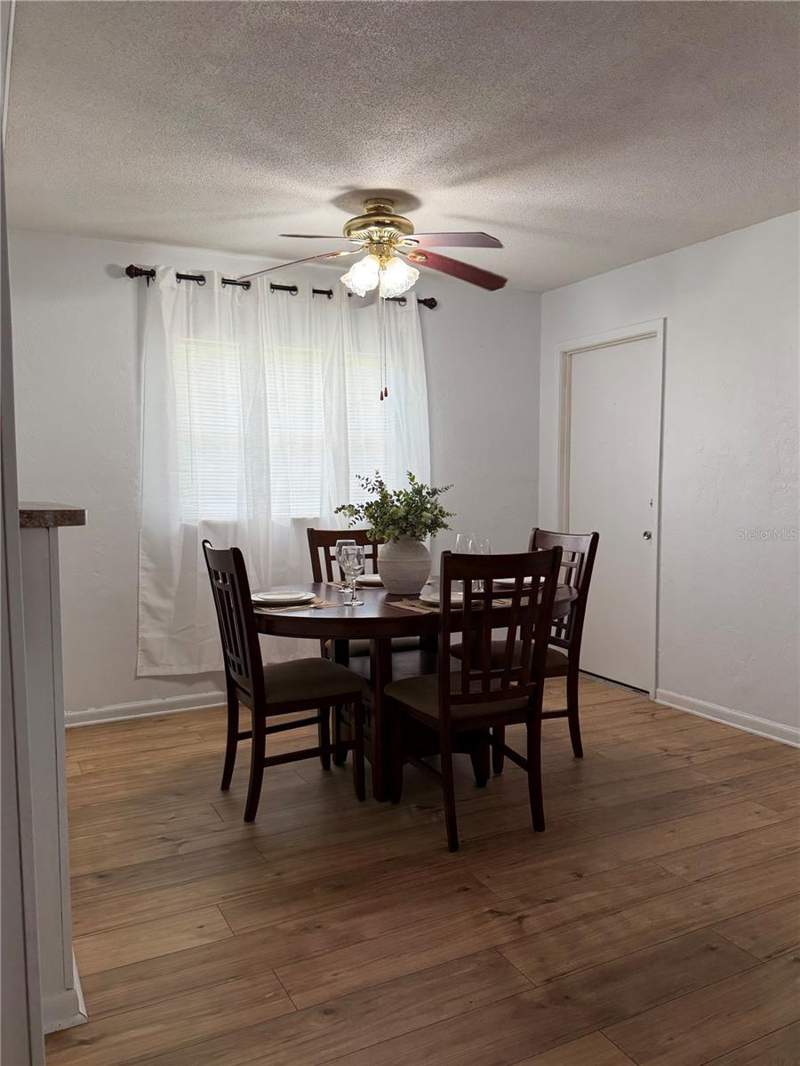 3 bedroom Single Family Residence at 3626 NE 12 Street, Highland Court Manor No 5, Gainesville — photo 5
