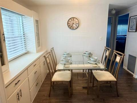 2191 Ca D Oro Drive #38, Sarasota FL - photo 7 of 29