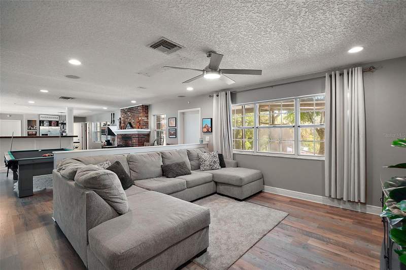 4 bedroom Single Family Residence at 705 Summit Court, Mount Dora Pt Rep Pine Crest Unit 02, Mount Dora — photo 3