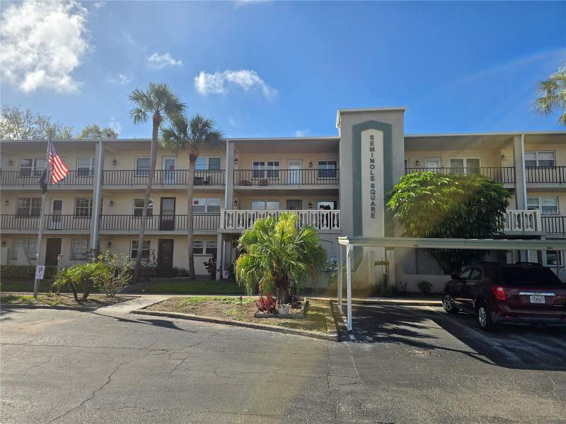 1 bedroom Condominium at 11700 Park Boulevard #105, Seminole Square Apts, Seminole — photo 2