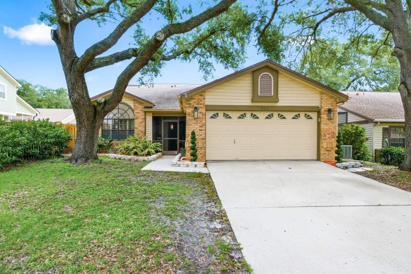 Deer Run At Woodland HillsHomes for Sale in Palm Harbor, FL
