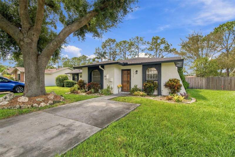 2 bedroom Villa at 13020 Leverington Street, Lowell Village, Tampa — photo 3