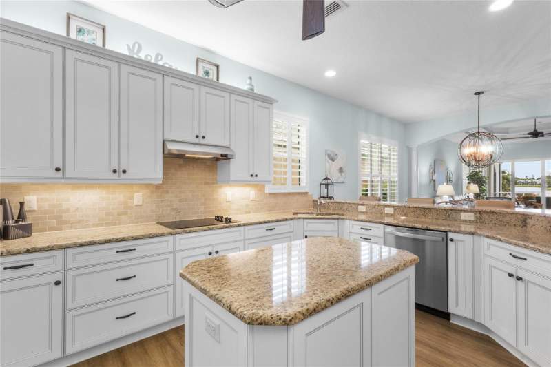 3 bedroom Single Family Residence at 11109 Staveley Court, Kenwood Glen Ii/St Andrews Eas, Venice — photo 5