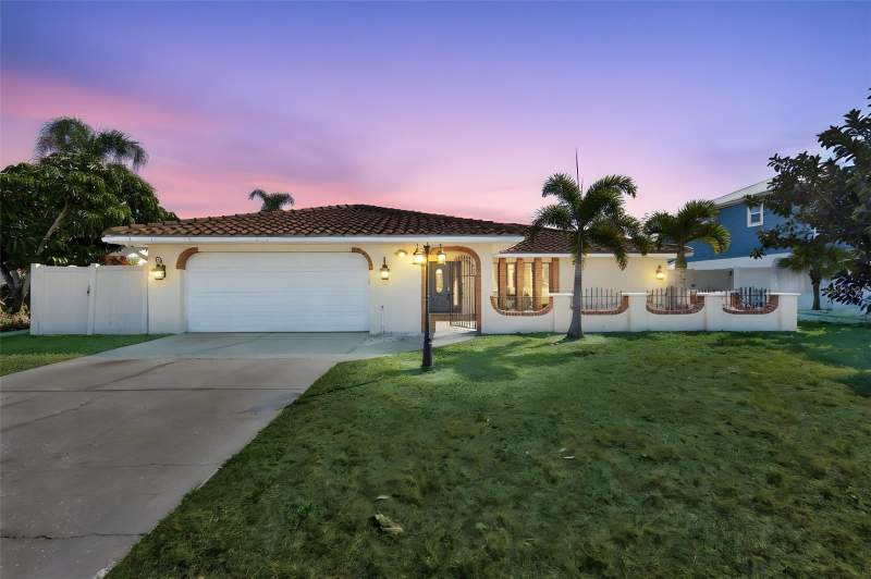 6523 KING PALM WAY home for sale in Sabal Key