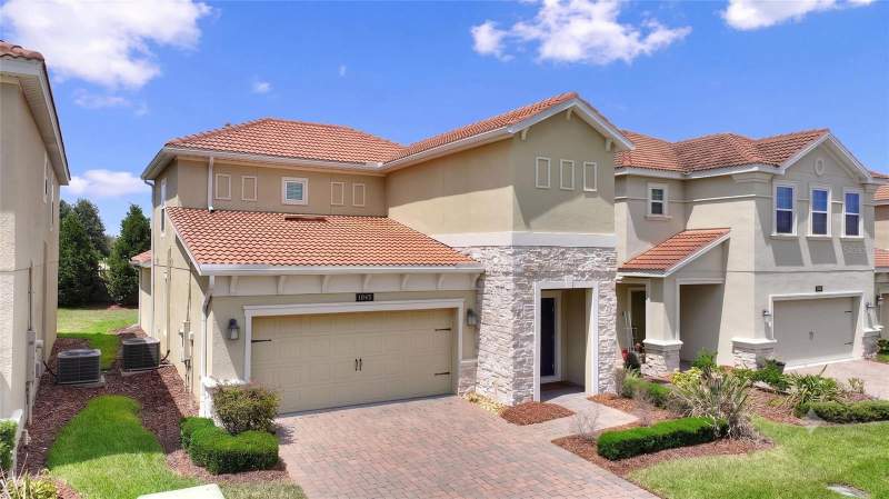 3 bedroom Single Family Residence at 1045 Blackwolf Run Rd, Stoneybrook South North Prcl Ph 2, Davenport — photo 2