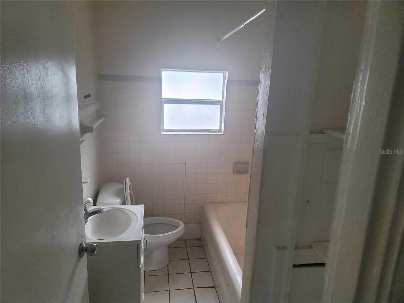 3 bedroom Single Family Residence at 2035 10th Street, Lakeview Heights, St Petersburg — photo 4