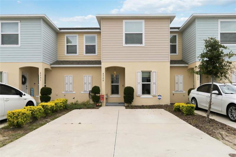 3 bedroom Townhouse at 4729 Coral Castle Drive, Fiesta Key Ph 2, Kissimmee — photo 2