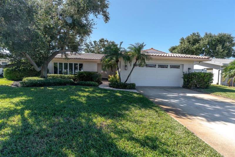 3 bedroom Single Family Residence at 10248 Imperial Point Drive, Imperial Point, Largo — photo 3