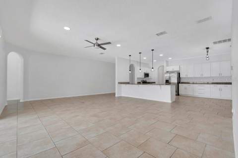 1086 Rock Creek Street, Apopka FL - photo 8 of 60