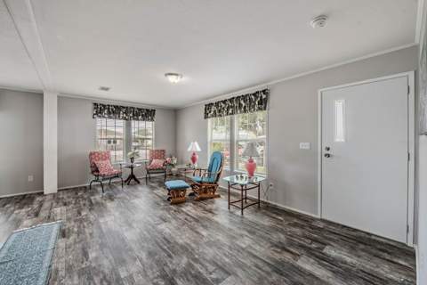 36747 Lakewood Drive, Zephyrhills FL - photo 18 of 66