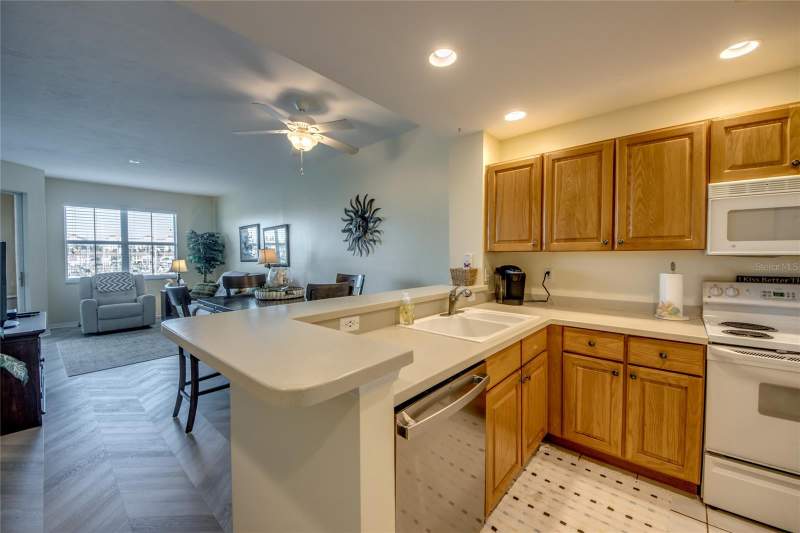 2 bedroom Condominium at 2090 Matecumbe Key Road #1202, Harbor Towers At Burnt Store, Punta Gorda — photo 4
