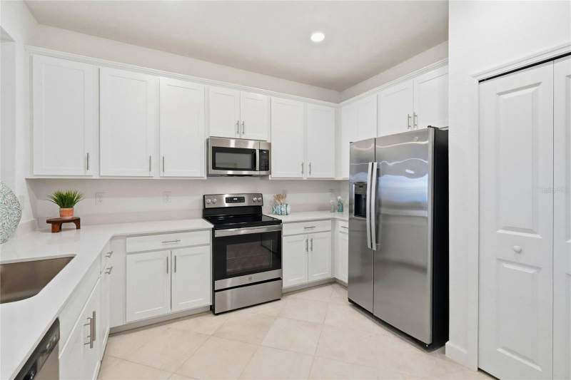 3 bedroom Villa at 8776 Saint Kitts Circle, Coco Bay, Englewood — photo 5