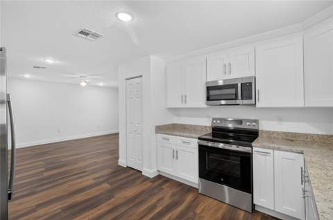 2426 6th St NE, Winter Haven FL - photo 15 of 46