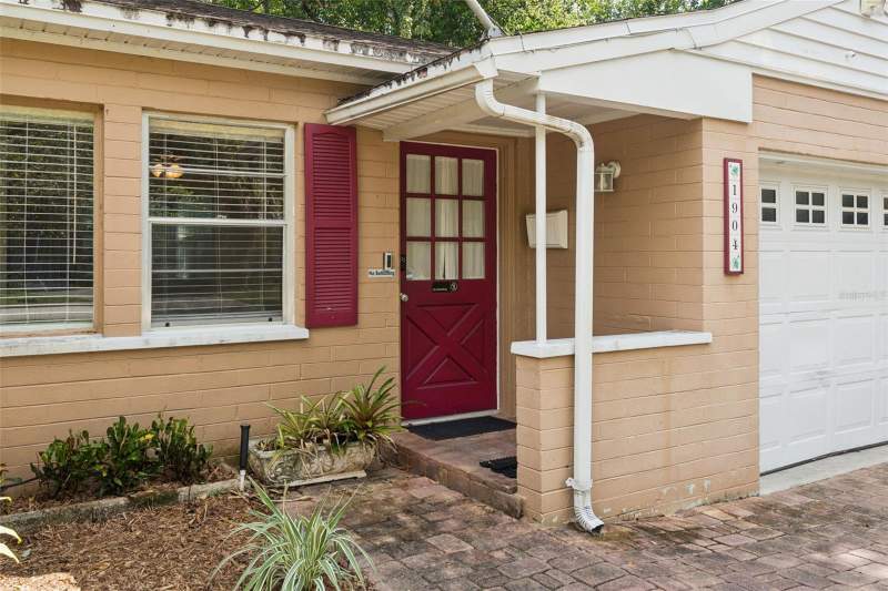 2 bedroom Single Family Residence at 1904 VALENCIA ROAD, FERN COURT SUB, ORLANDO — photo 2