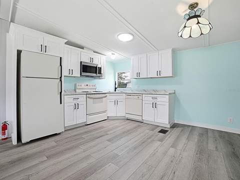721 Sharon Drive, The Villages FL - photo 9 of 32