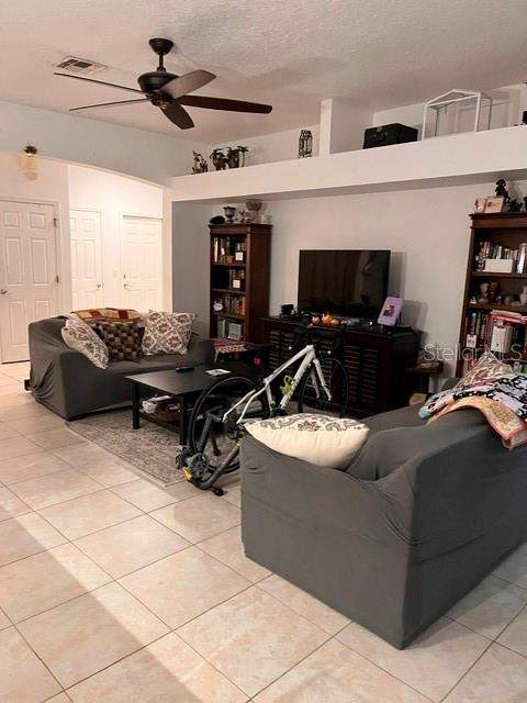5 bedroom Single Family Residence at 10049 Savannah Bluff Lane, Tivoli Woods Village C, Orlando — photo 3