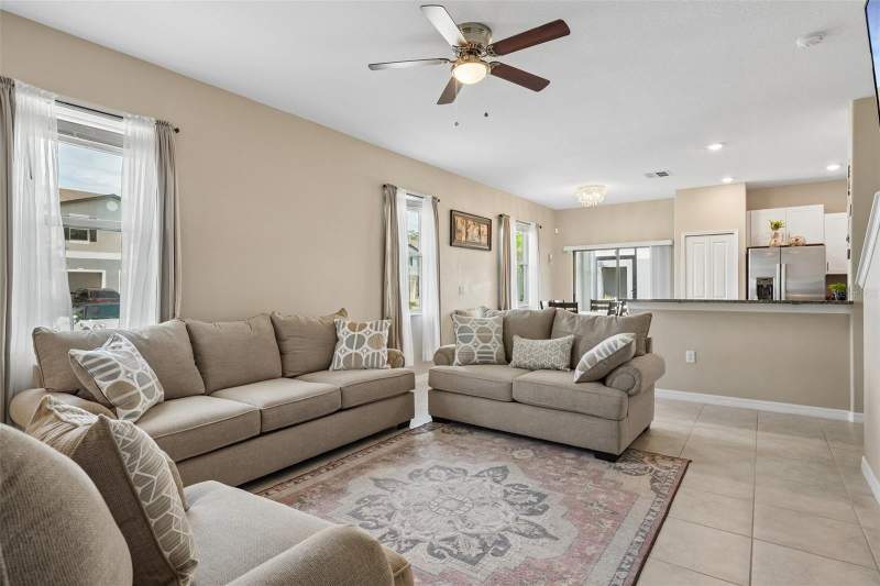 2 bedroom Townhouse at 5111 Forum Boulevard, Townes/Darlington, Holiday — photo 4