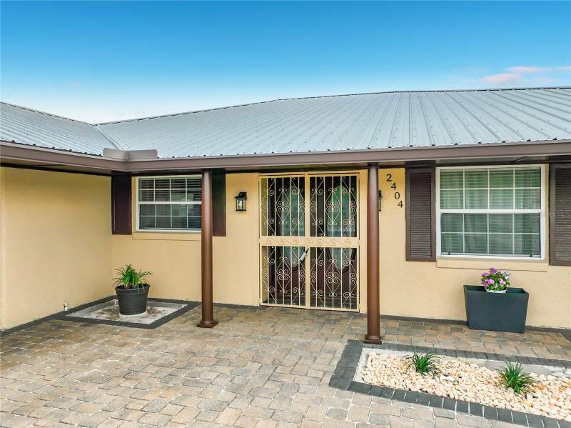 3 bedroom Single Family Residence at 2404 LAUDERDALE COURT, ISLE CATALINA, ORLANDO — photo 3
