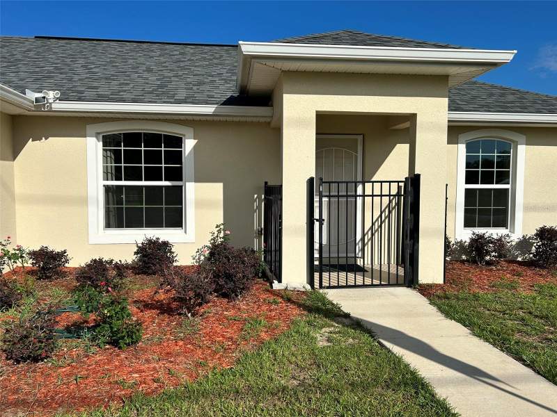 3 bedroom Single Family Residence at 16750 SW 18th Avenue Road, Marion Oaks Un 04, Ocala — photo 2