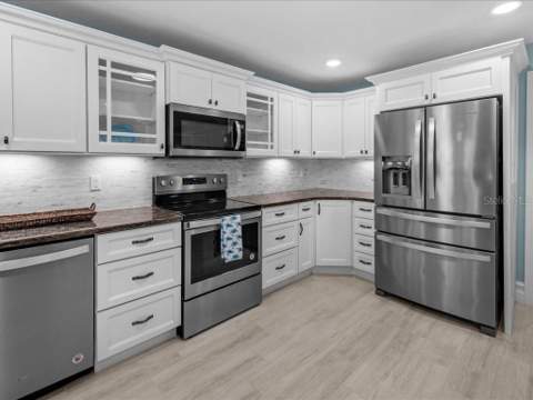 1 Colony Point Drive #1C, Punta Gorda FL - photo 19 of 41