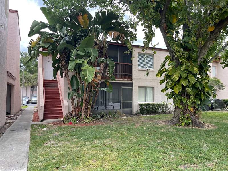 1 bedroom Condominium at 4322 LAKEWAY DRIVE #13F, LEMON TREE CONDO SEC 01, ORLANDO — photo 1