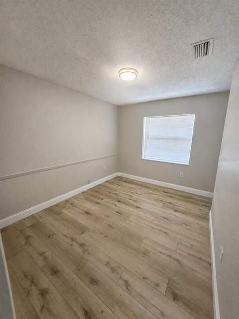 4518 Gasparilla Avenue, Orlando FL - photo 6 of 6