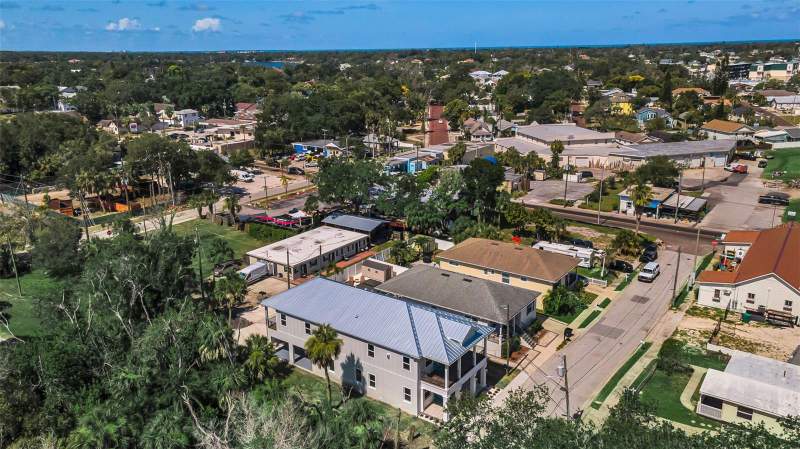 3 bedroom Single Family Residence at 158 E Spruce Street, Riverview, Tarpon Springs — photo 4