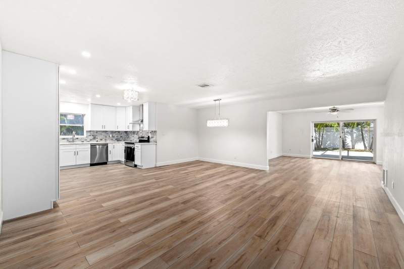 3 bedroom Single Family Residence at 4540 Bayshore Boulevard, Overlook Drive Estate, St Petersburg — photo 4